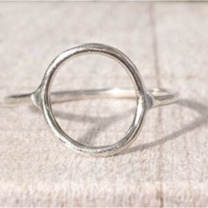 Elegant Sterling Silver Circle Ring